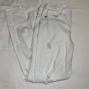Old Navy White Ripped Rockstar Jean